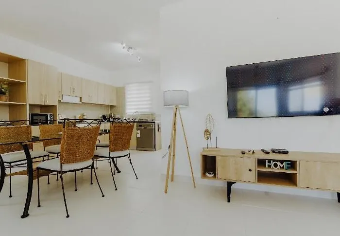 Villa Private With Private Pool And Parking In Alsancak Kyrenia North Cyprus *