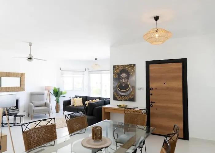 Villa Private With Private Pool And Parking In Alsancak Kyrenia North Cyprus *