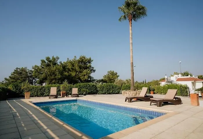 Private With Private Pool And Parking In Alsancak Kyrenia North Cyprus Phicardou