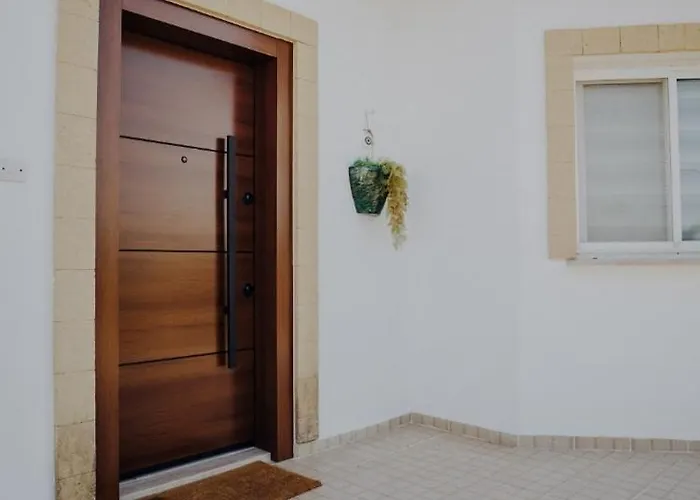 Villa Private With Private Pool And Parking In Alsancak Kyrenia North Cyprus Phicardou