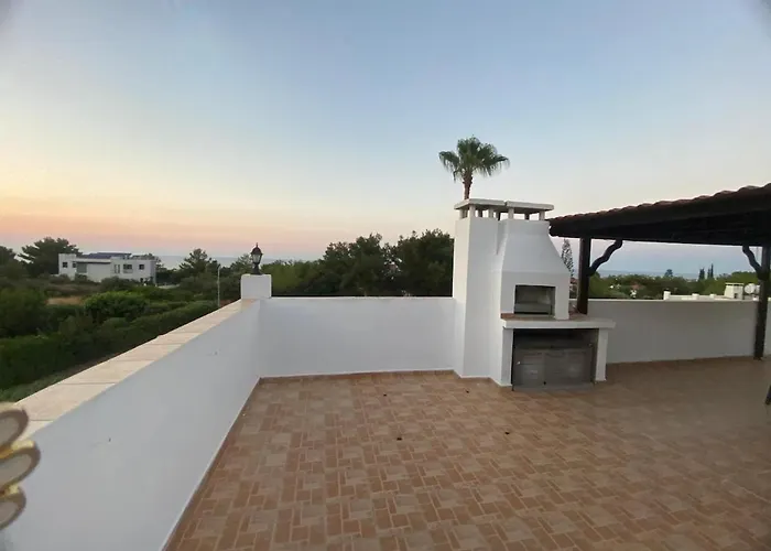 Private With Private Pool And Parking In Alsancak Kyrenia North Cyprus Phicardou