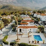 Vila Beautiful With Private Pool Private Parking Karavas Minutes To Clubs Restaurants Cafes Supermarkets Kyrenia North Cyprus Payments Wise Revolut Phicardou
