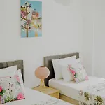 Beautiful With Private Pool Private Parking Karavas Minutes To Clubs Restaurants Cafes Supermarkets Kyrenia North Cyprus Payments Wise Revolut Vila *