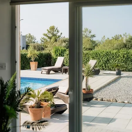 Villa Beautiful With Private Pool Private Parking Karavas Minutes To Clubs Restaurants Cafes Supermarkets Kyrenia North Cyprus Payments Wise Revolut Phicardou