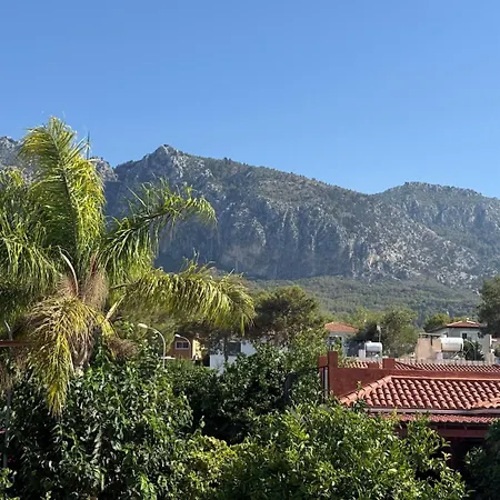 ヴィラ Alsancak Kyrenia 3 Bed Family Bungalow With Private Pool, Barbeque Roof Top 5 Minutes To Merit Hotel