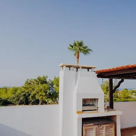 Villa Beautiful With Private Pool Private Parking Karavas Minutes To Clubs Restaurants Cafes Supermarkets Kyrenia North Cyprus Payments Wise Revolut