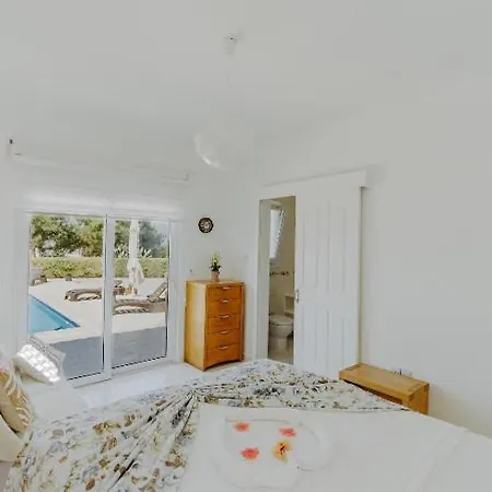 Beautiful With Private Pool Private Parking Karavas Minutes To Clubs Restaurants Cafes Supermarkets Kyrenia North Cyprus Payments Wise Revolut Villa *