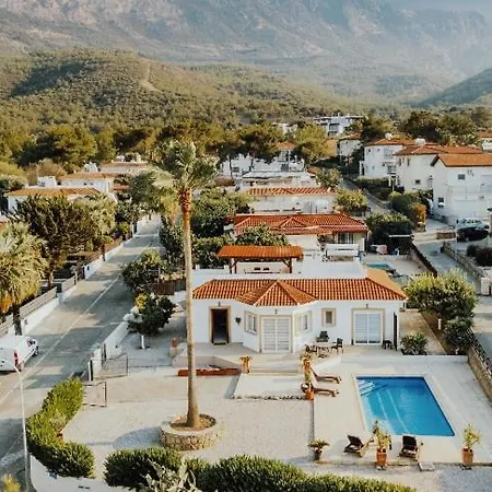Villa Beautiful With Private Pool Private Parking Karavas Minutes To Clubs Restaurants Cafes Supermarkets Kyrenia North Cyprus Payments Wise Revolut Phicardou