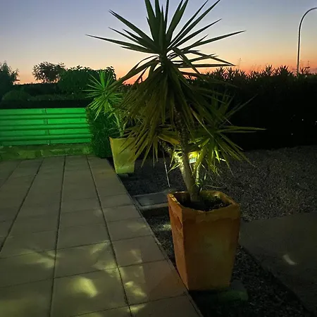 Alsancak Kyrenia 3 Bed Family Bungalow With Private Pool, Barbeque Roof Top 5 Minutes To Merit Hotel