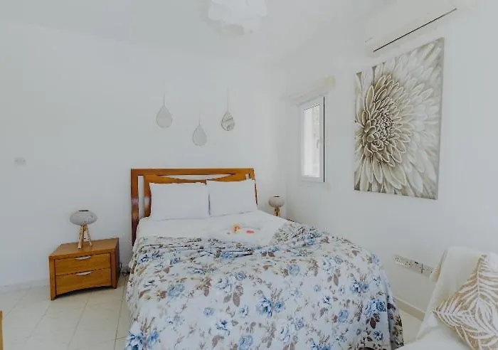 Villa Private With Private Pool And Parking In Alsancak Kyrenia North Cyprus *