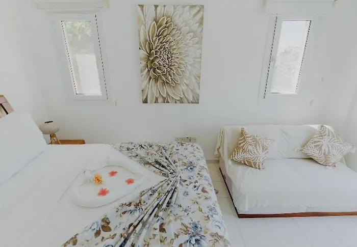 Private With Private Pool And Parking In Alsancak Kyrenia North Cyprus *